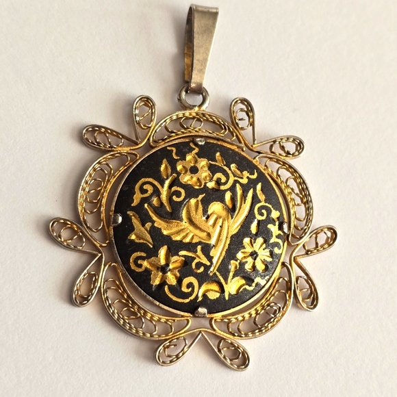 Vintage Jewelry - Relisted - Vintage Damascene pendant bird gold tone black